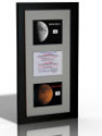 Cadre Avec dAuthentiques Morceaux de la Lune et de Mars